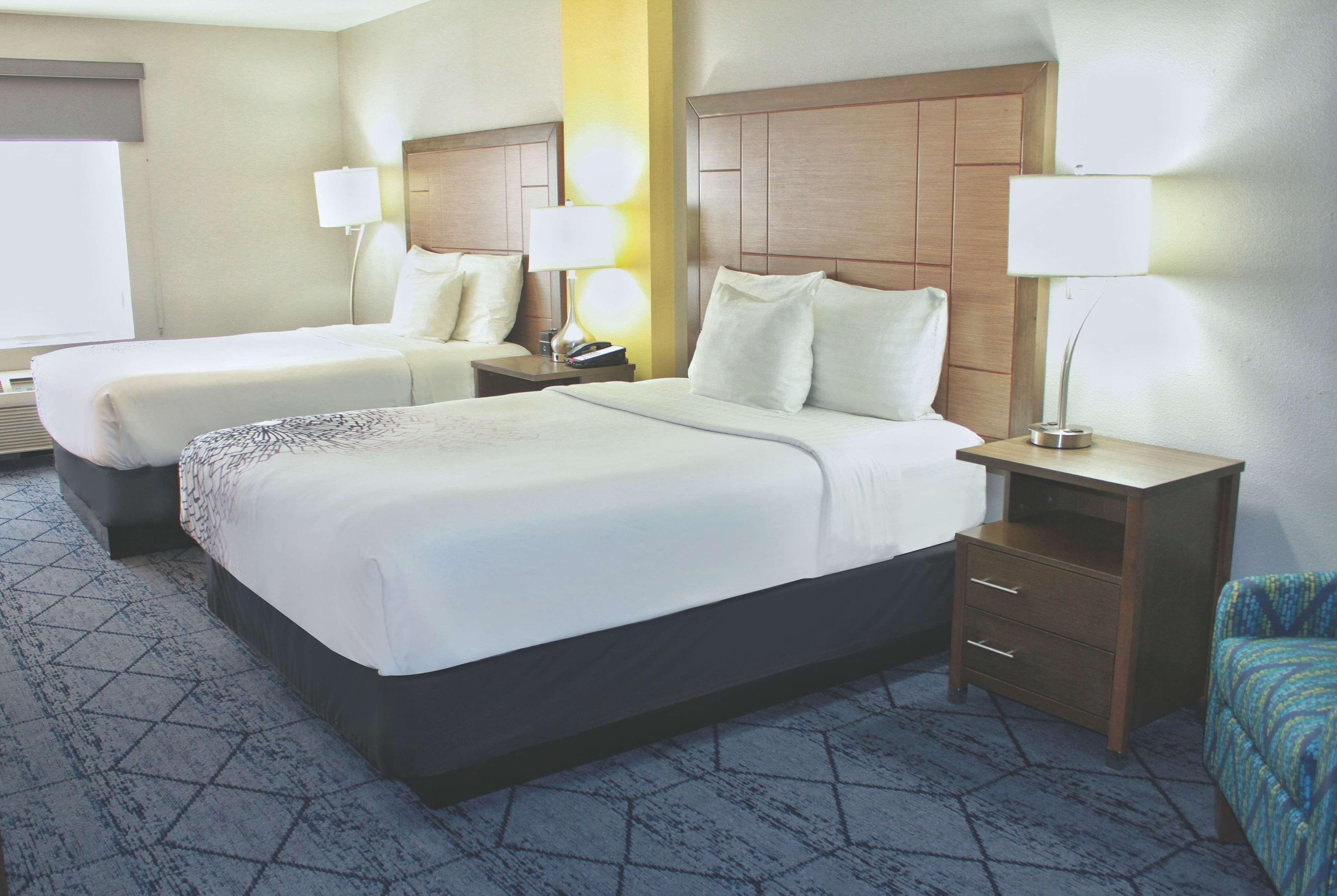 La Quinta By Wyndham Ne Long Beach/Cypress Hawaiian Gardens Kültér fotó