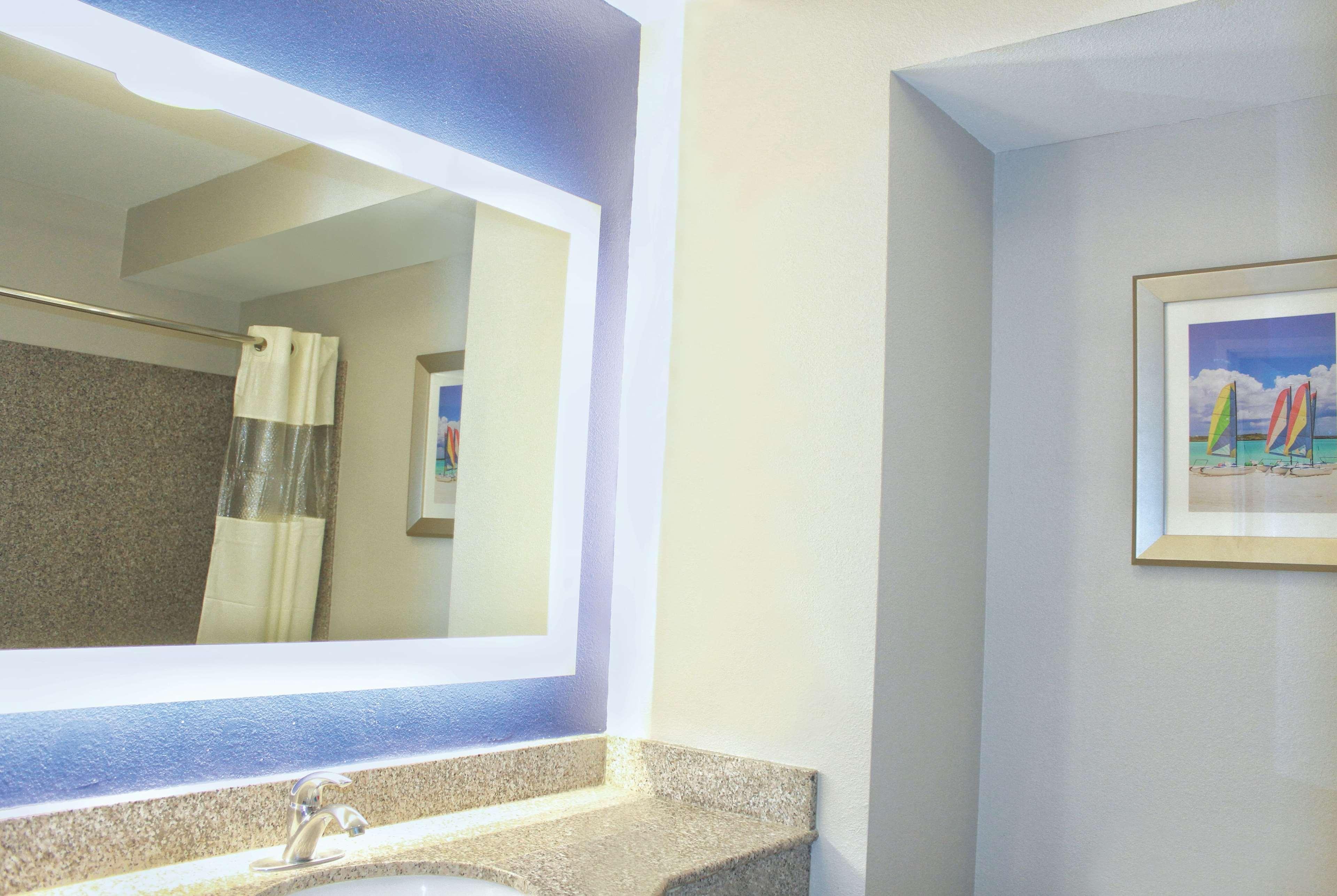 La Quinta By Wyndham Ne Long Beach/Cypress Hawaiian Gardens Kültér fotó