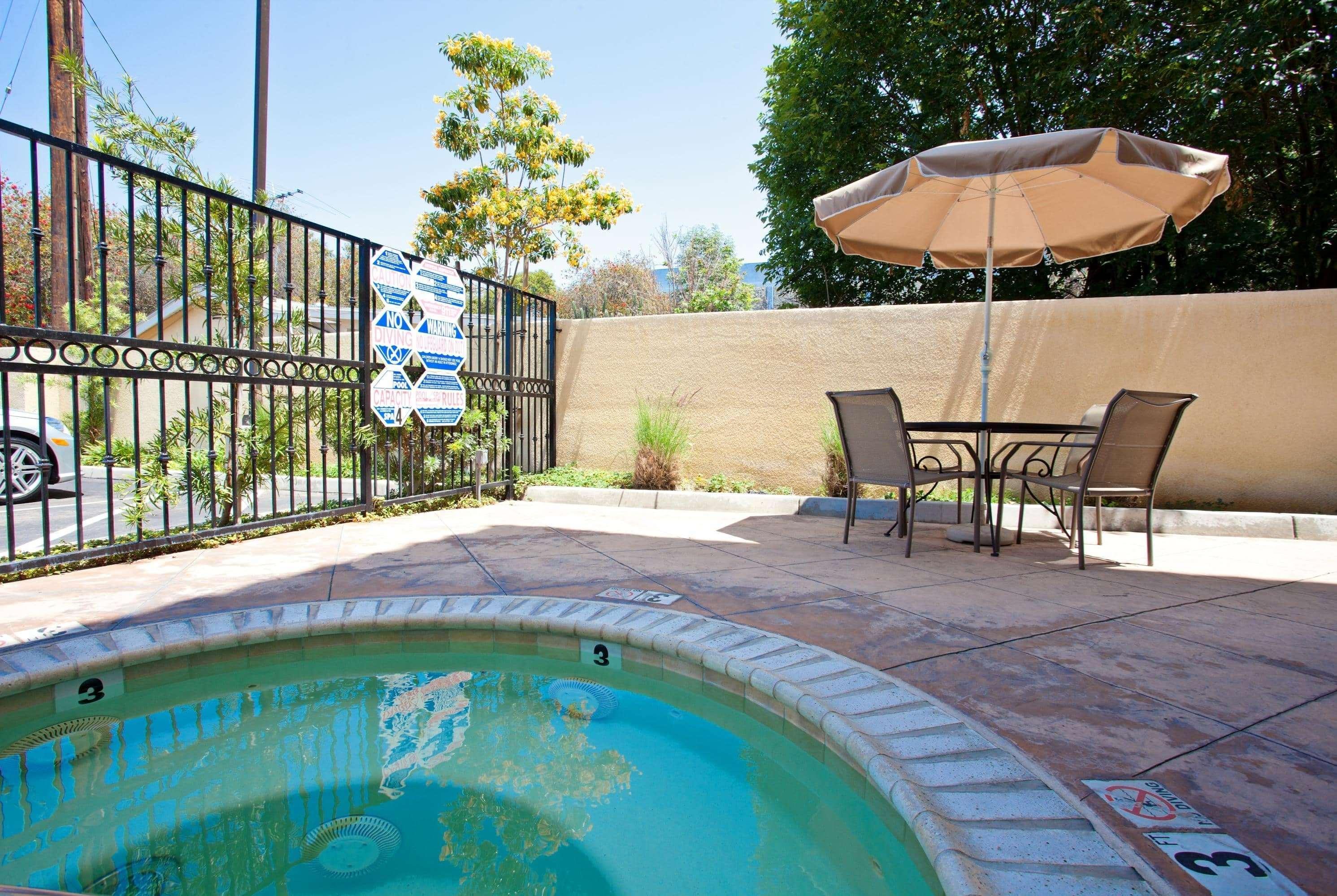 La Quinta By Wyndham Ne Long Beach/Cypress Hawaiian Gardens Kültér fotó