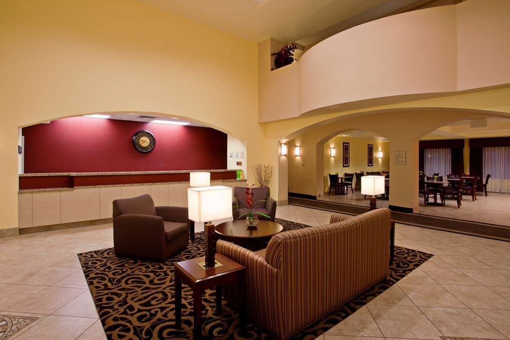 La Quinta By Wyndham Ne Long Beach/Cypress Hawaiian Gardens Beltér fotó