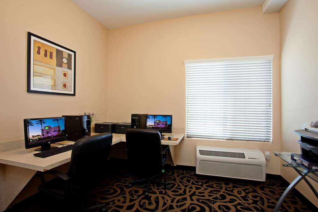 La Quinta By Wyndham Ne Long Beach/Cypress Hawaiian Gardens Létesítmények fotó